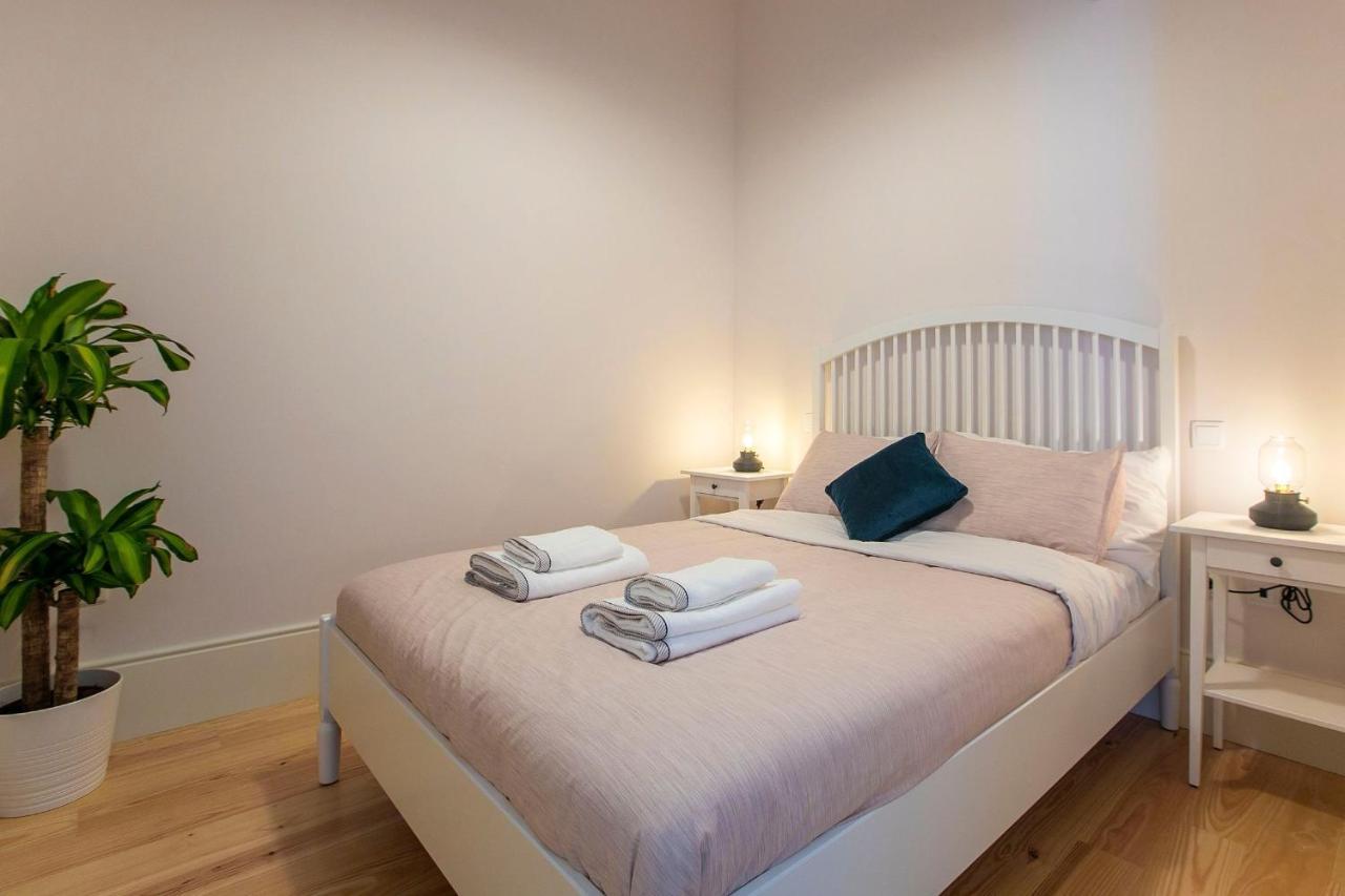 Lovelystay - 2Br Flat With Ac In Duque De Loule Порту Экстерьер фото